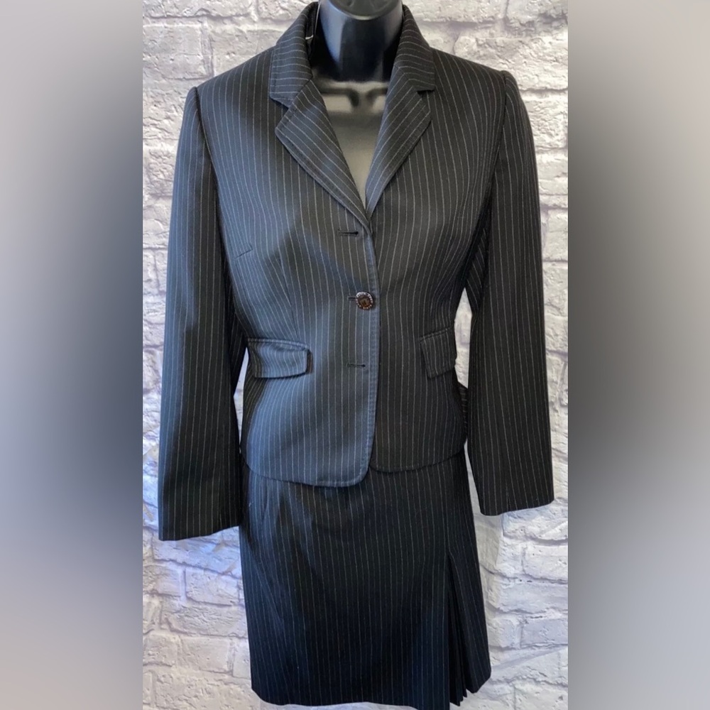 Anne Klein 8P Black Striped Suit Skirt Fitted Button Padded Shoulders Skirt Sexy
